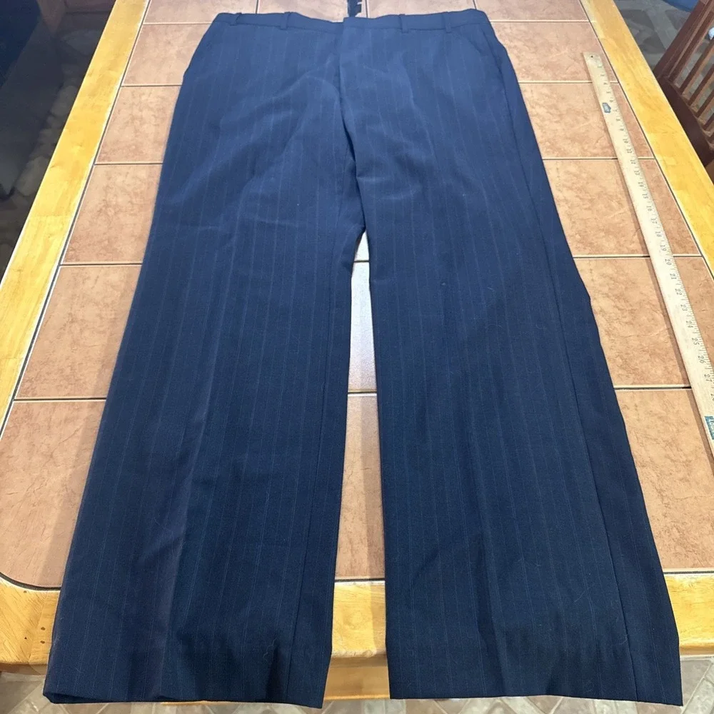 Towncraft Blue Pin Stripe 2-Piece Suit Sz 42R Jacket 38 x 32 Pant VTG Wool Blend